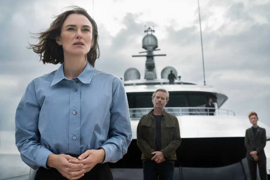 10號艙房的女人 Netflix新片 電影 媒體採購 廣編稿 廣告合作 懸疑推理 豪華遊艇 綺拉奈特莉 露絲韋爾 兇案謎團 Netflix影集