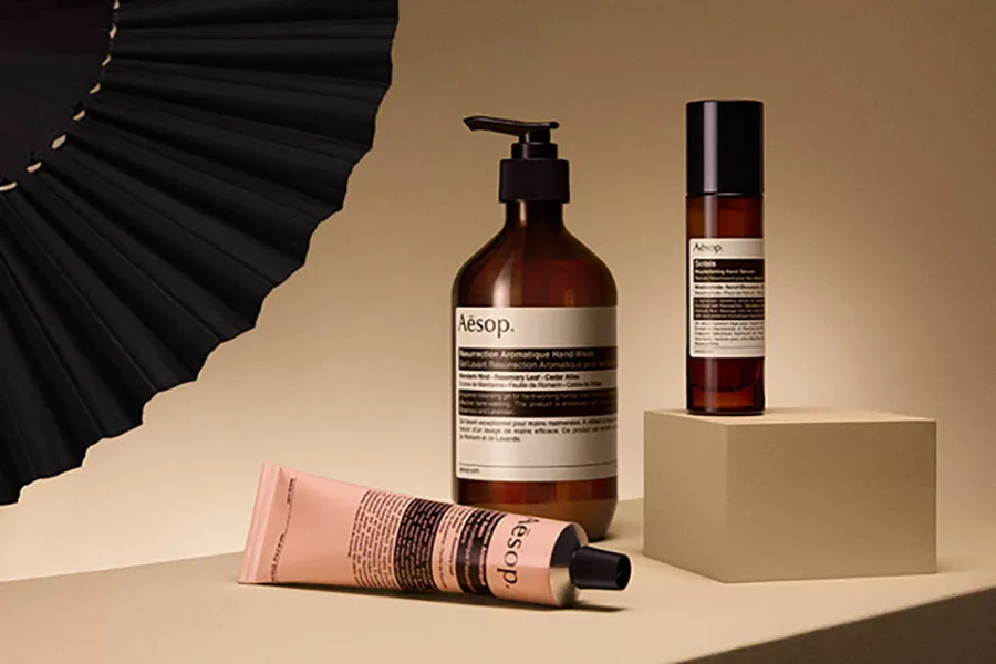 Aesop 爍亮手部精華 手部保養 手部精華 護手霜推薦 手臉視覺斷層 手部抗老精華