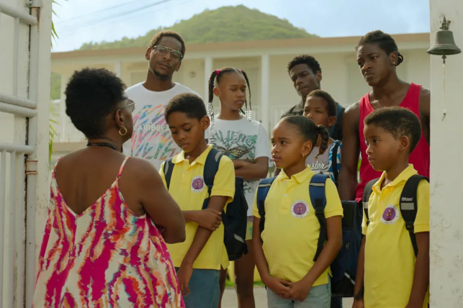 Netflix 新片 媒體採購 廣編稿 廣告合作 異業合作 互惠 聰明少年 Bandi 大家庭生存 社會底層 2026 劇情片 聰明少年 母親離世 兄弟姊妹親情 販毒抉擇 道德掙扎 逆境重生 團結救援