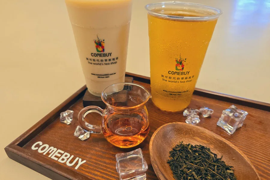 COMEBUY康拜 買一送一 手搖飲優惠 現萃茶 2026飲料推薦 中南部美食 康拜新品