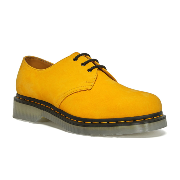 今秋最紳士穿搭!! 英國製造Dr. Martens 讓你氣場爆棚!!