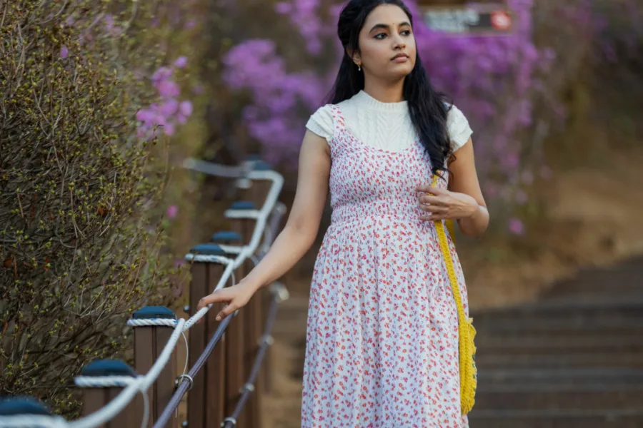 Netflix新片 電影 媒體採購 廣編稿 廣告合作 異業合作 互惠  韓國製造的我 電影影評 跨文化衝突  Made in Korea 印度女子 首爾生存 韌性  Ra.Karthik  申芭甘 角色成長 解析  韓流文化 理想與現實 異鄉人 心理學  坦米爾那都邦  遷徙 女性覺醒 劇情  2026 必看全球文化議題劇情片 深度觀察