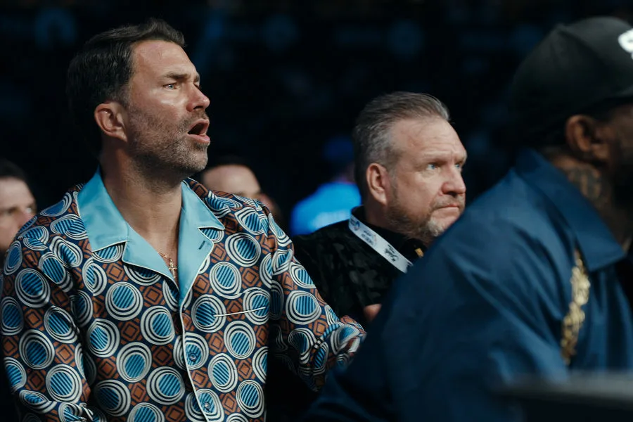 Matchroom：體壇大娛樂家  Netflix 新片 媒體採購 廣編稿 廣告合作 運動行銷 拳擊傳奇 飛鏢熱潮 家族傳承 商業帝國 體壇幕後