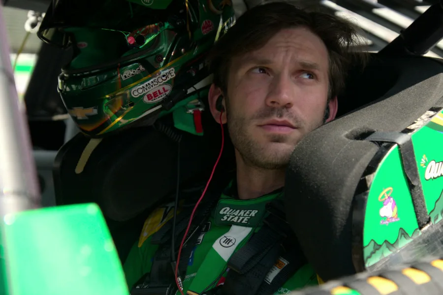 NASCAR 全速狂飆第2季 Netflix 新片 媒體採購 納斯卡盃系列賽 頂尖車手 5月7日上線 Netflix紀錄片 熱血故事