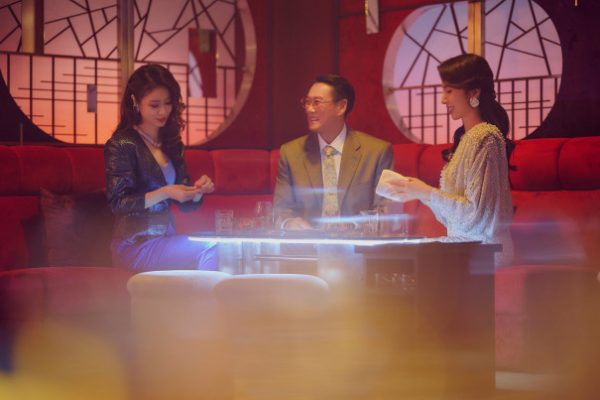 Netflix 旗艦 懸疑 影集 華燈初上 第二部 吳慷仁 郭雪芙 林心如 楊祐寧 楊謹華 鳳小岳 張軒睿 郭雪芙 劉品言 謝瓊煖 謝欣穎 江宜蓉 劉敬 霍建華 徐若瑄 鄭元暢 王靜瑩 王淨 曾敬驊 何思靜 林柏宏 9m88