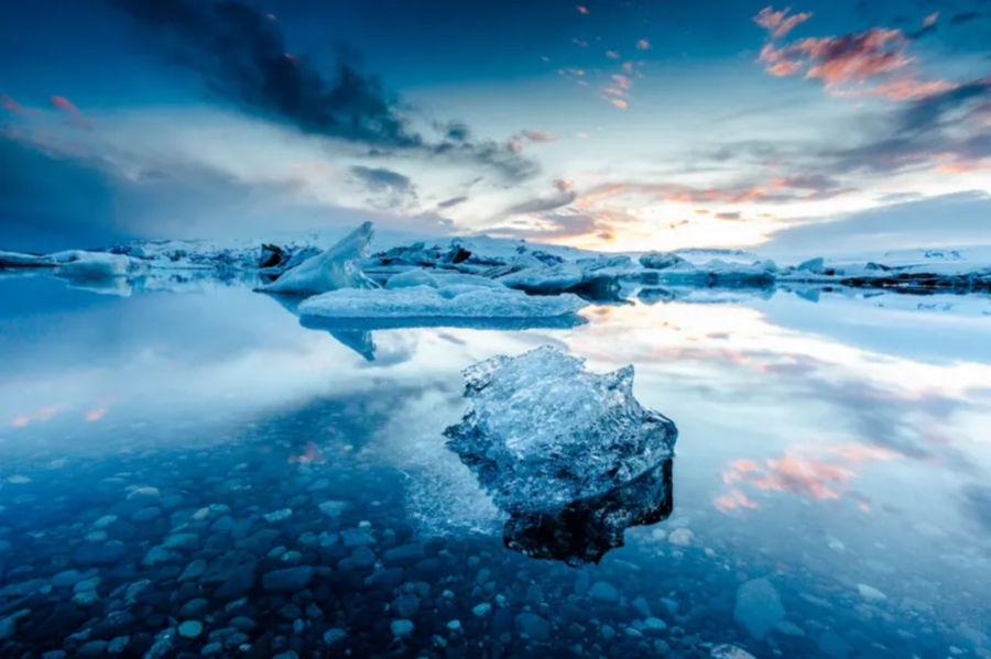 參觀冰島上最壯觀的傑古沙龍冰川潟湖，留下永生難忘的旅遊回憶