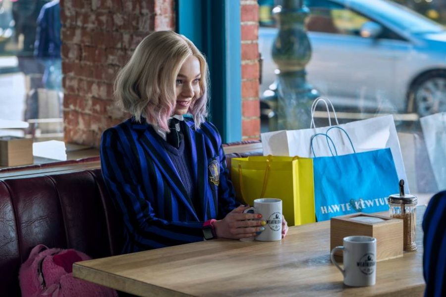 星期三 Wednesday 凱薩琳麗塔瓊絲 路易古茲曼 艾薩克奧爾多內斯 提姆波頓 珍娜奧蒂嘉 阿達一族