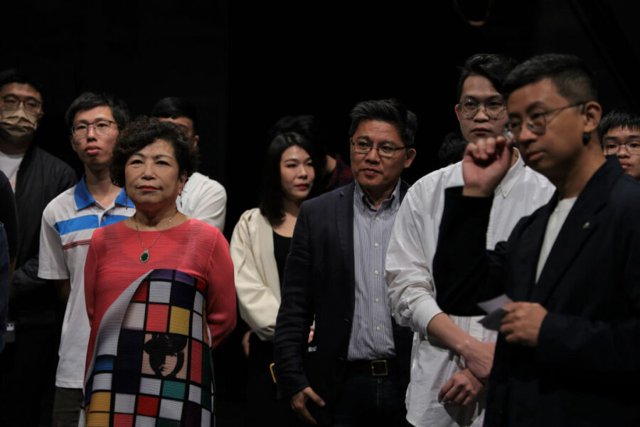 公視主題之夜SHOW 鄧惠文 親職化兒童 困境