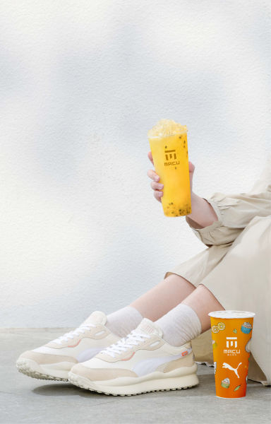 麻古茶坊也將全面改用 PUMA x MACU 專屬新杯身，特別邀請知名插畫家「傑洛米腿抽筋」量身打造