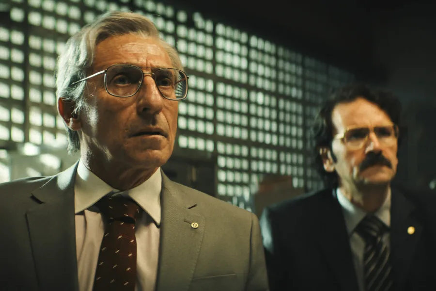 Netflix 新片 媒體採購 廣編稿 廣告合作 異業合作 互惠 影評 強尼馬薩羅 萊安德拉萊爾  Radioactive Emergency 解析 巴西真實事件 輻射災難  醫療驚悚影集 物理學家 醫學倫理 2026 影集推薦  巴西影視 歷史事件改編 災難心理學 角色解析 評價  放射性危機 劇情提要 巴西驚悚片 社會批判 導讀  拉丁美洲災難影像 醫療前線 輻射危害 社會調查 評論