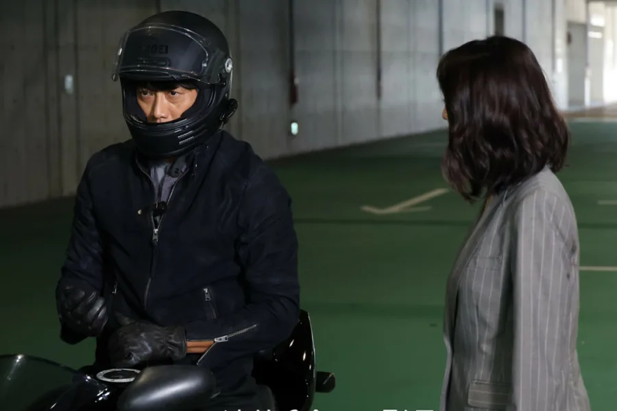 TOKAGE 警視廳特殊犯搜查組 friDay影音 媒體採購 反町隆史 栗山千明 五億贖金 政商黑幕 摩托車追逐