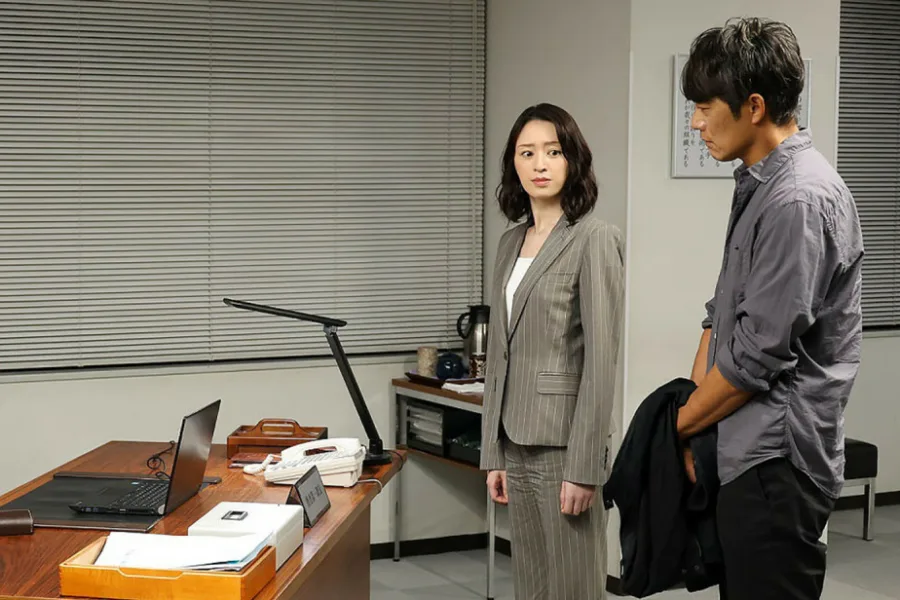 TOKAGE 警視廳特殊犯搜查組 friDay影音 媒體採購 反町隆史 栗山千明 五億贖金 政商黑幕 摩托車追逐