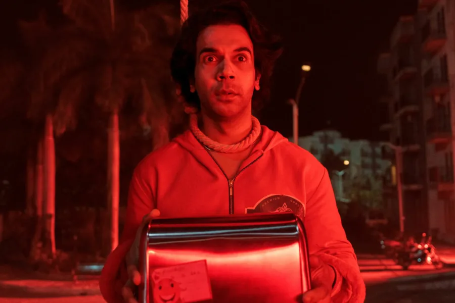 Netflix新片 電影 媒體採購 廣編稿 廣告合作 異業合作 互惠 吐司機大危機 Toaster  印度黑色喜劇 吐司機  2026 電影 吐司機大危機  婚禮賀禮 吝嗇鬼 謀殺  寶萊塢 社會諷刺 電影  人性執念 荒誕混亂 喜劇