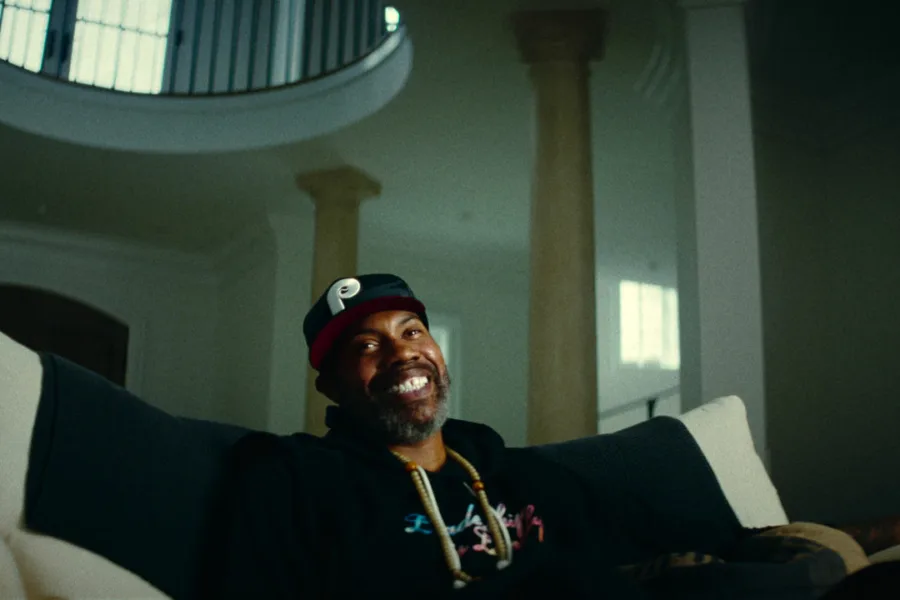 Netflix新片 電影 媒體採購 廣編稿 廣告合作 異業合作 互惠 體壇秘話 監獄拓荒者 拉席德華勒斯 Rasheed Wallace  戴蒙史陶德邁爾 Damon Stoudamire  2026 紀錄片 體壇秘話：監獄拓荒者  波特蘭拓荒者 媒體爭議  邦奇威爾斯 Bonzi Wells