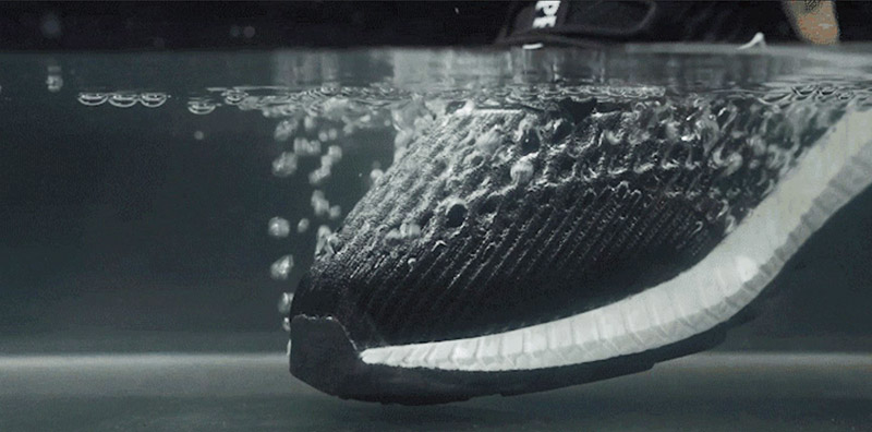 雨季必備！【Water walker 水行鞋】防水鞋界的天花板，100%全面防水，打造超平價的奢華享受