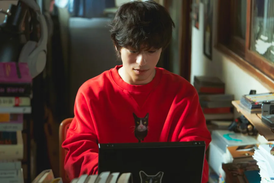 Netflix 新片 媒體採購 廣編稿 廣告合作 異業合作 互惠 努力克服自卑的我們 We Are All Trying Here  具教煥 高胤禎 吳正世 姜末今 朴解浚  2026 影集 努力克服自卑的我們  我的大叔 編劇 朴海英 車榮勳 導演  心理治癒 無價值感 自卑感 克服  韓劇 嫉妒與平靜 成長 現代人焦慮