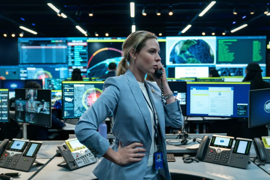 炸藥屋 Netflix新片 電影 媒體採購 廣編稿 廣告合作 驚悚影集 飛彈危機 靈魂交換 人性掙扎 頂尖卡司 高科技視覺 凱薩琳畢格羅