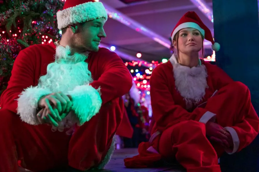 偷心響叮噹 Netflix新片 電影 媒體採購 廣編稿 廣告合作 浪漫喜劇 聖誕劫案 靈魂伴侶 倫敦節慶 機智小偷 家庭觀影