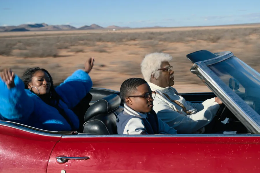 Netflix 新片 媒體採購 廣編稿 廣告合作 異業合作 互惠 祖孫大學公路遊  Joe’s College Road Trip 泰勒派瑞 傑曼哈里斯 安珀瑞恩史密斯 跨世代喜劇電影