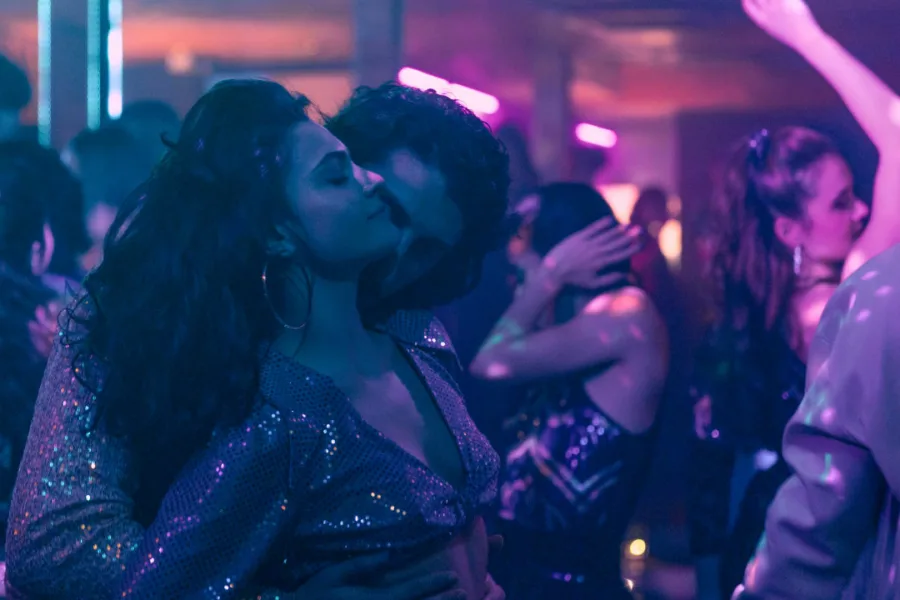 Netflix新片 電影 媒體採購 廣編稿 廣告合作 異業合作 互惠 偽術奇才 The Big Fake  驚悚劇情電影  藝術犯罪  贗品大師傳奇  羅馬時代劇