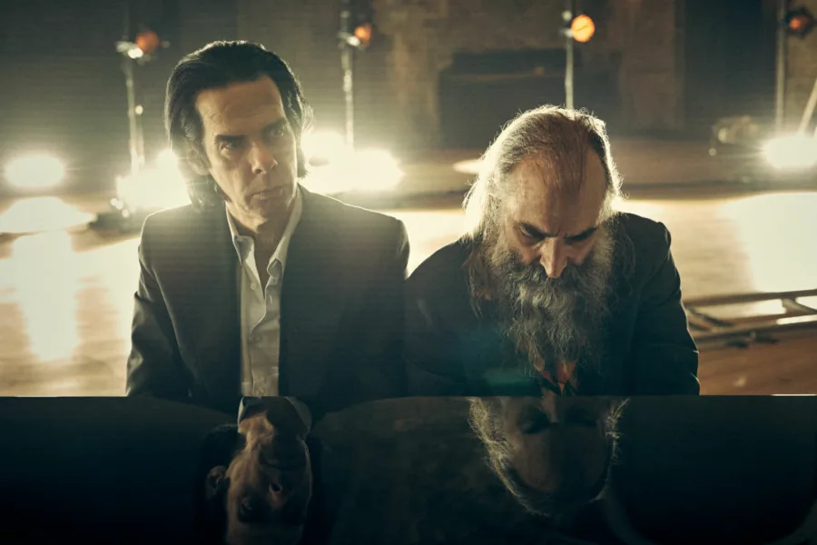 Netflix 新片 媒體採購 廣編稿 廣告合作 異業合作 互惠 哈利警探 托比亞斯·桑特曼 Tobias Santelmann  喬爾·金納曼 Joel Kinnaman  尤奈斯博 Jo Nesbø 反英雄  派雅·特爾塔 Pia Tjelta 驚悚懸疑  哈利霍勒 Harry Hole 挪威犯罪影集