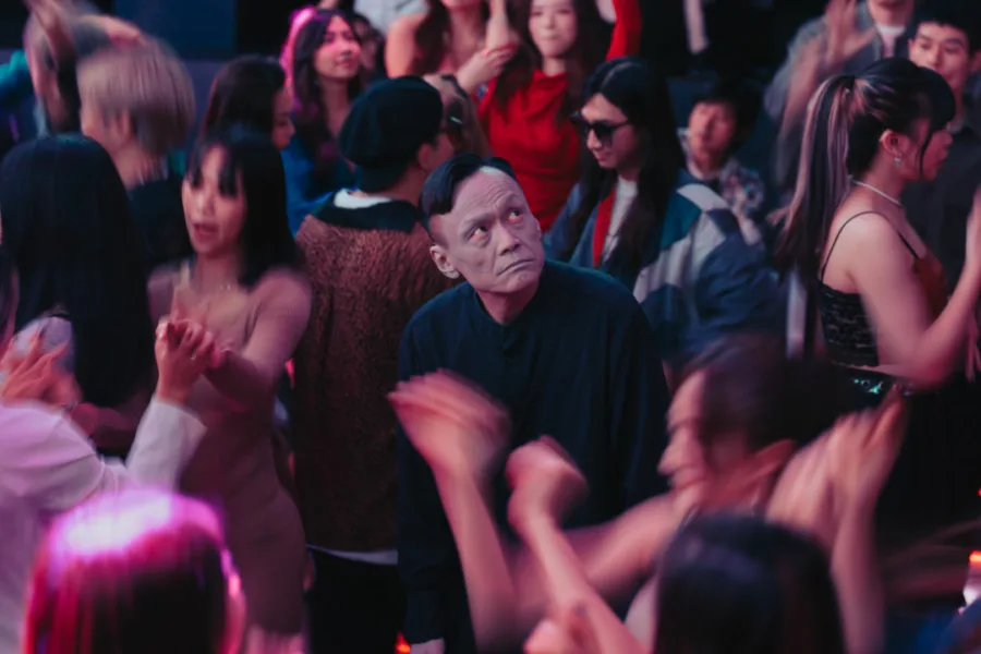 Netflix 新片 媒體採購 廣編稿 廣告合作 異業合作 互惠 乩身 東方玄幻美學 Agent from Above 柯震東 王柏傑 贖罪 薛仕凌 惡魔 角色深度 宗教 信仰 三太子 民間傳說 因果報應 劇情 解析 陳姸霏 隋棠 陳以文 原創 2026 必看玄幻動作影集 三界觀點