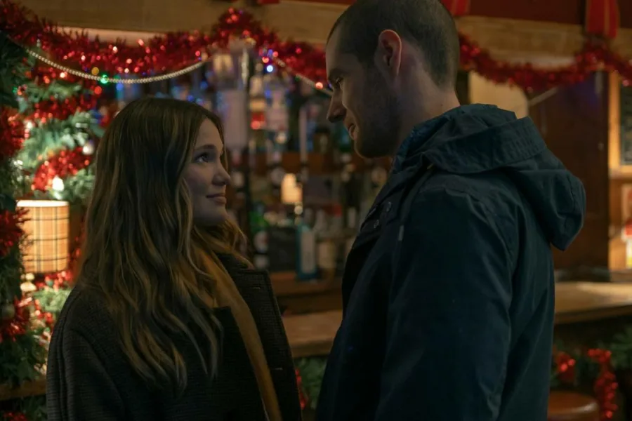 偷心響叮噹 Netflix新片 電影 媒體採購 廣編稿 廣告合作 浪漫喜劇 聖誕劫案 靈魂伴侶 倫敦節慶 機智小偷 家庭觀影