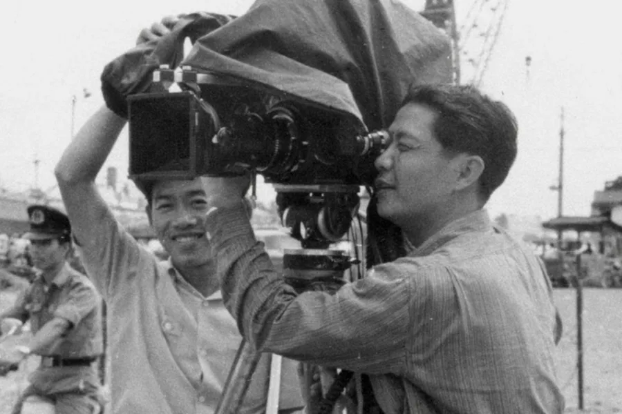 誰是掌鏡人越戰經典照片之謎 Netflix新片 電影 媒體採購 廣編稿 廣告合作 異業合作 The Stringer 戰地攝影師 蓋瑞奈特 Gary Knight 越戰新聞攝影 署名爭議 Netflix紀錄片歷史懸案 2025年11月28