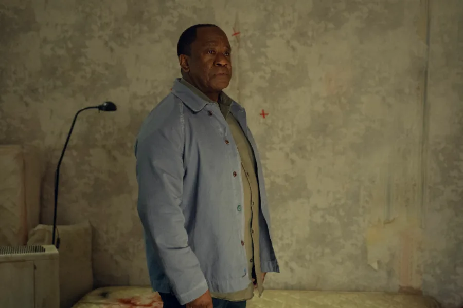 Netflix 新片 媒體採購 廣編稿 廣告合作 異業合作 危險追逃 RunAway 詹姆斯內斯比特 米妮德賴弗 Netflix懸疑 2026必追