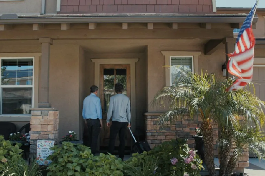 孩子的空睡房 Netflix新片 電影 媒體採購 廣編稿 廣告合作 異業合作 校園槍擊 紀錄片 史蒂夫哈特曼 Steve Hartman 盧博普 Lou Bopp 槍枝暴力 反槍枝 空睡房 家庭悲劇