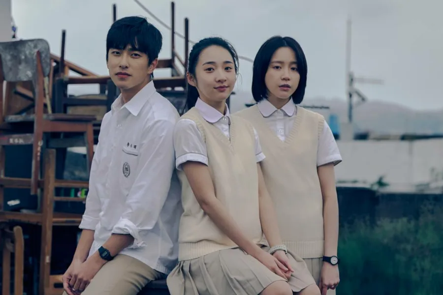 如果我不曾見過太陽  二部曲 Netflix 新片 媒體採購 廣編稿 廣告合作 曾敬驊 柯佳嬿、李沐、程予希、江齊、馬志翔、姚淳耀、江宏恩、陳孝萱、李淑楨、隆宸翰、石知田、徐鈞浩、張洛偍、黃禮豐、謝章穎、譚善謙、蔡喬菲、陳孟琪、袁子芸、姚愛寗 蔡燦得 朱德剛