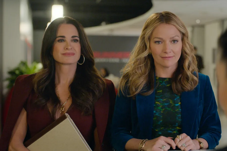 下流正義 第4季 Netflix法律劇集, 曼紐賈西亞魯佛, 林肯律師小說改編, 麥可·康納利 妮芙·坎貝爾 Neve Campbell 貝琪·紐頓 Becki Newton 潔姿·雷柯爾 Jazz Raycole 安格斯·桑普森 Angus Sampson