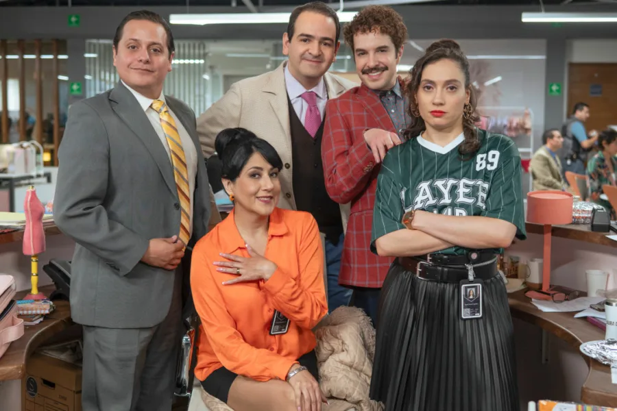 Netflix 新片 媒體採購 廣編稿 廣告合作 異業合作 互惠 戀愛朝九晚五