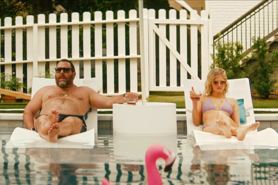 Netflix 新片 媒體採購 廣編稿 廣告合作 異業合作 互惠  放飛吧伯特 Free Bert  伯特克萊歇爾 Bert Kreischer 喜劇影集 比佛利山菁英教育 家庭文化衝擊