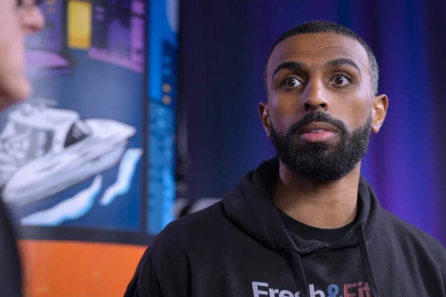 Netflix新片 電影 媒體採購 廣編稿 廣告合作 異業合作 互惠 路易泰魯：解構男性圈 路易泰魯 Louis Theroux  Harrison Sullivan HS Tikky Tokky  Myron Gaines Sneako Justin Waller  紀錄片 紀錄電影  2026 電影 