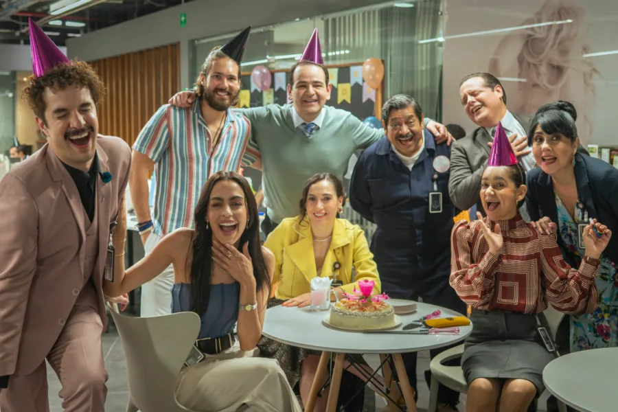 Netflix 新片 媒體採購 廣編稿 廣告合作 異業合作 互惠 戀愛朝九晚五