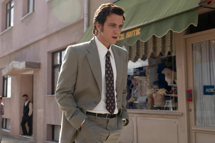 Netflix 新片 媒體採購 廣編稿 廣告合作 異業合作 互惠 純真博物館 奧罕帕慕克 凱末爾與芙頌 土耳其影集 愛情與執著 