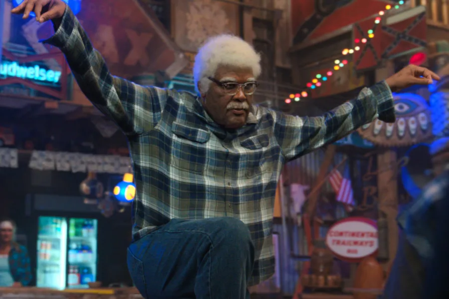 Netflix 新片 媒體採購 廣編稿 廣告合作 異業合作 互惠 祖孫大學公路遊  Joe’s College Road Trip 泰勒派瑞 傑曼哈里斯 安珀瑞恩史密斯 跨世代喜劇電影