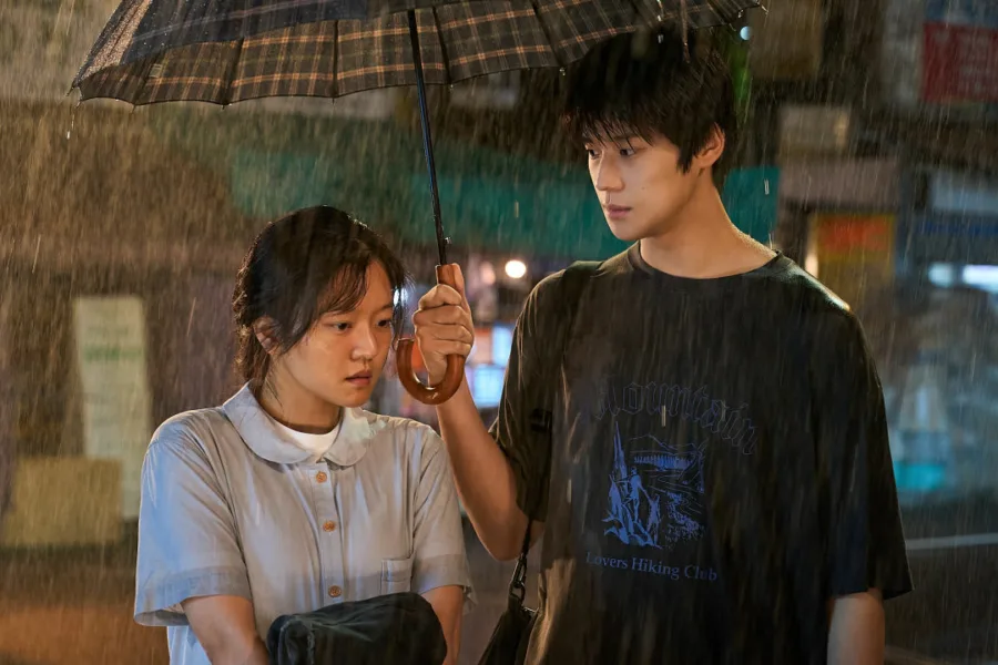 Netflix新片 電影 媒體採購 廣編稿 廣告合作 異業合作 互惠 孔雀舞曲 高我星 卞約漢 文相敏 李鍾泌導演最新作品 都市療癒系愛情電影 靈魂共鳴與情感連結