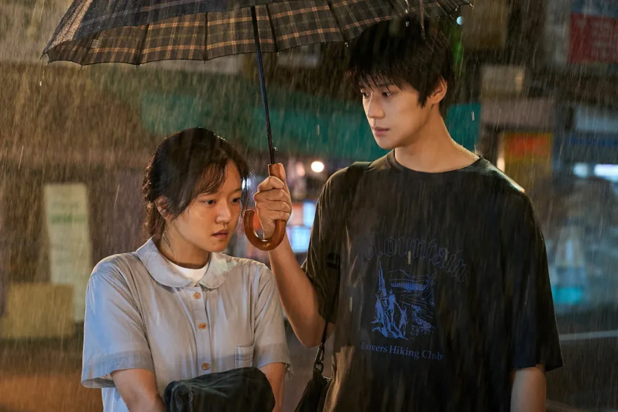 Netflix新片 電影 媒體採購 廣編稿 廣告合作 異業合作 互惠 孔雀舞曲 高我星 卞約漢 文相敏  李鍾泌導演最新作品  都市療癒系愛情電影  靈魂共鳴與情感連結  