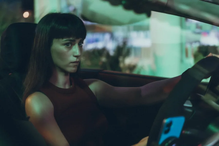 Netflix 新片 媒體採購 廣編稿 廣告合作 異業合作 互惠 是夜危機 克拉拉加列 Clara Galle  克勞迪婭薩拉斯 Claudia Salas  寶拉厄塞羅 Paula Usero  西班牙驚悚影集 懸疑推理  多明尼加 意外與家人救贖