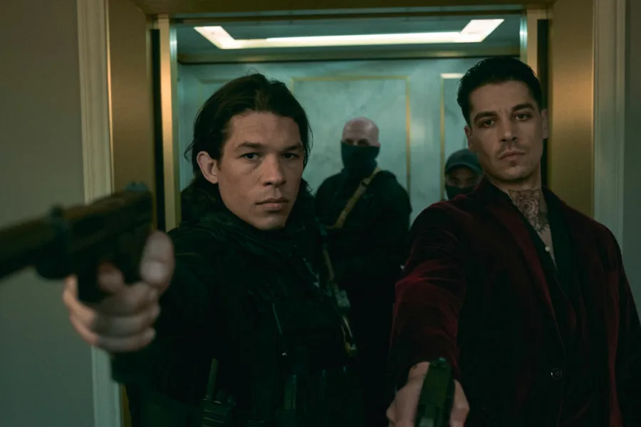 Netflix 新片 媒體採購 廣編稿 廣告合作 異業合作 互惠 復仇女神 Furies Season 2  莉娜 虎女 巴黎犯罪世界  法國驚悚影集 動作滿檔  復仇之路 宿命對決  劇情片 暴力美學  2026 影集 復仇女神