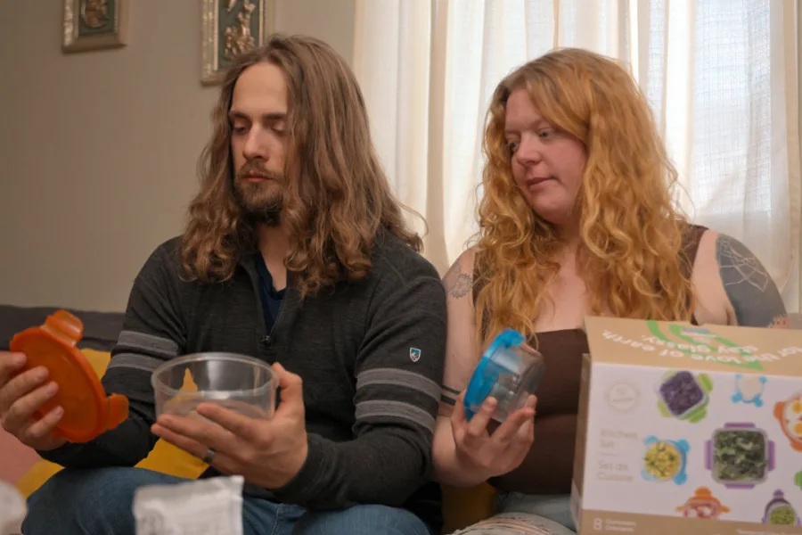 Netflix新片 電影 媒體採購 廣編稿 廣告合作 異業合作 互惠 排出毒塑 微塑膠威脅自救指南 The Plastic Detox  斯旺博士 Dr. Swan  微塑膠 健康損害  不孕症 減塑行動  2026 電影 排出毒塑  生殖健康 環境毒素