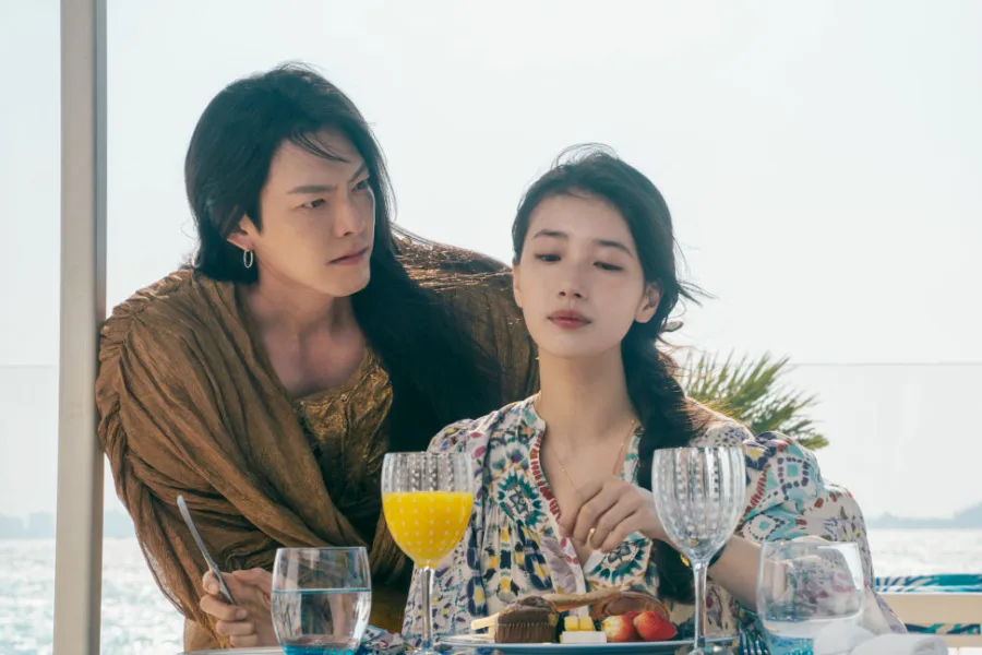 許願吧精靈  Netflix 新片 媒體採購 廣編稿 廣告合作 金宇彬 裴秀智 奇幻浪漫 靈魂救贖 金銀淑 韓劇新篇 杜拜取景 笑淚交織 