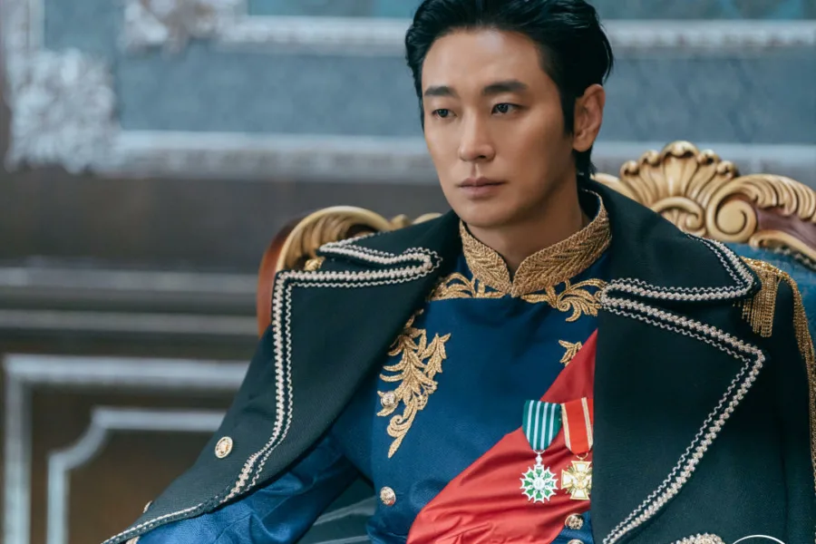 再婚皇后 媒體採購 disney Disney+ 迪士尼 申敏兒 朱智勛 李鐘奭 李世榮 李鍾碩 南韓 韓語 11月4日獨家上線