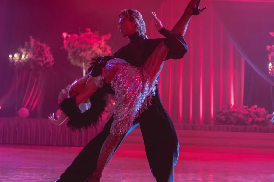 10DANCE Netflix新片 電影 媒體採購 廣編稿 廣告合作 竹內涼真 町田啓太 拉丁舞 浪漫對決 競技熱血