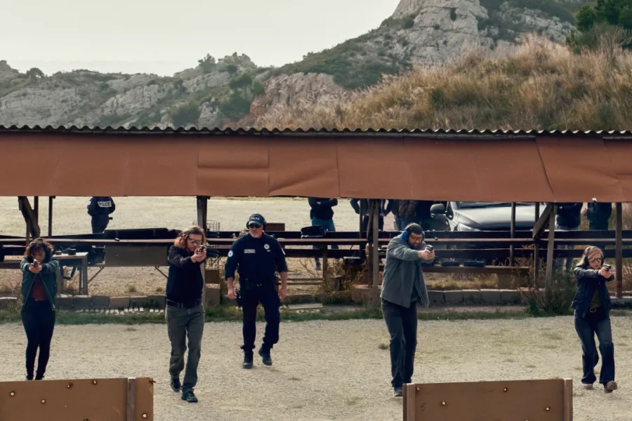 血紅海岸 Netflix新片 Blood Coast 奧利維耶·馬夏爾 佛蘿倫斯·湯瑪森  尼古拉·迪佛歇爾 泰菲克·傑拉布  薩米爾·波瓦塔德  伊迪爾·亞祖格利 珍妮·古爾索