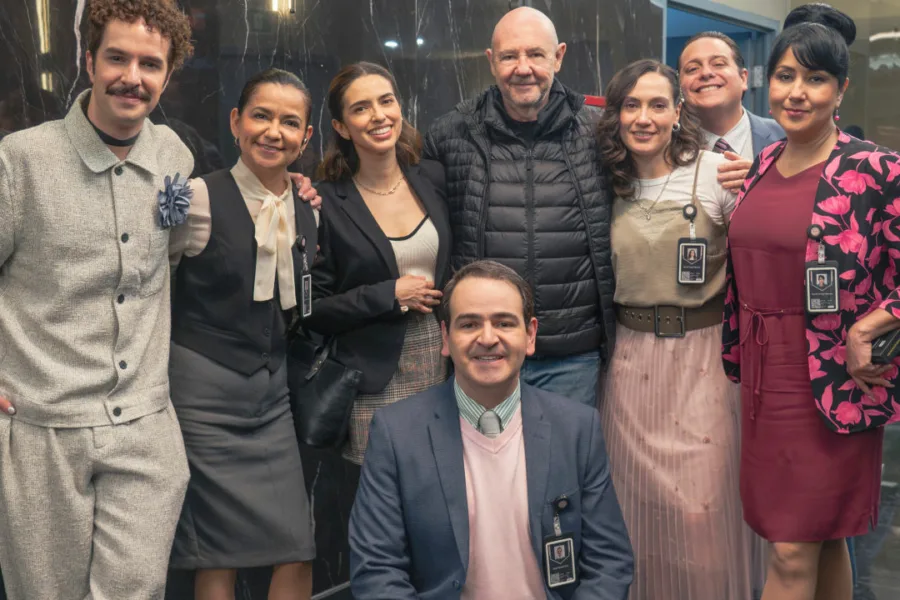 Netflix 新片 媒體採購 廣編稿 廣告合作 異業合作 互惠 戀愛朝九晚五