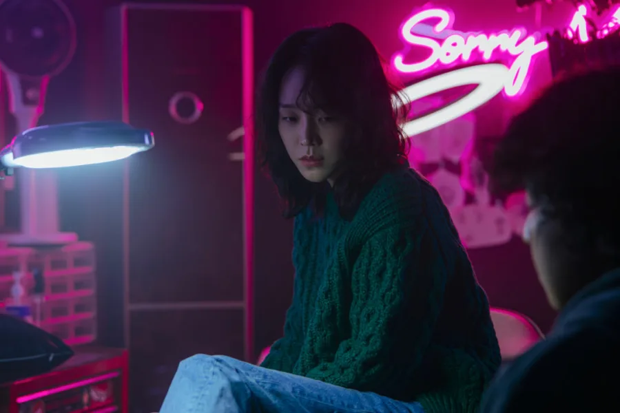 Netflix 新片 媒體採購 廣編稿 廣告合作 異業合作 互惠 莎拉的真偽人生 申惠善 李浚赫  南韓驚悚劇情片  金載原 鄭多彬  金鎮民導演 