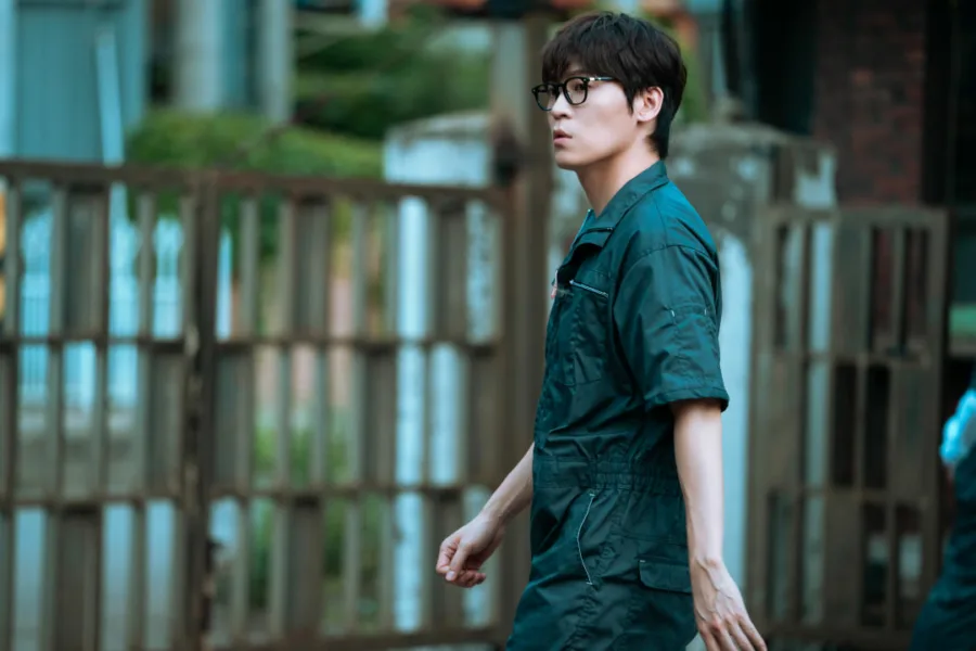 Netflix 新片 媒體採購 廣編稿 廣告合作 異業合作 互惠 怪奇謎案限時破 第2季 Agents of Mystery 李龍真 尊朴 超自然調查 李恩智 惠利 真人實境節目 金度勳 Karina 南韓綜藝 懸疑推理 冒險劇情片 2026 韓綜 謎案特務